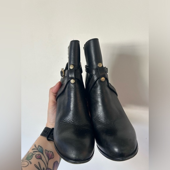Tory Burch "Dorese" Leather High Heel Ankle Bootie Boots Black SZ 5-1/2 - Picture 2 of 8